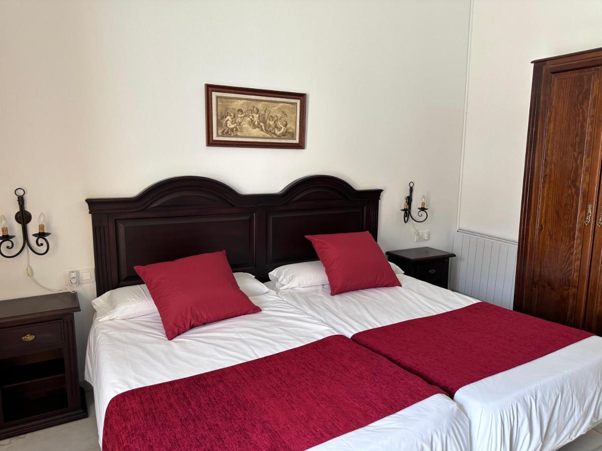 Hotel Bodega El Moral Ribera del Fresno Екстер'єр фото