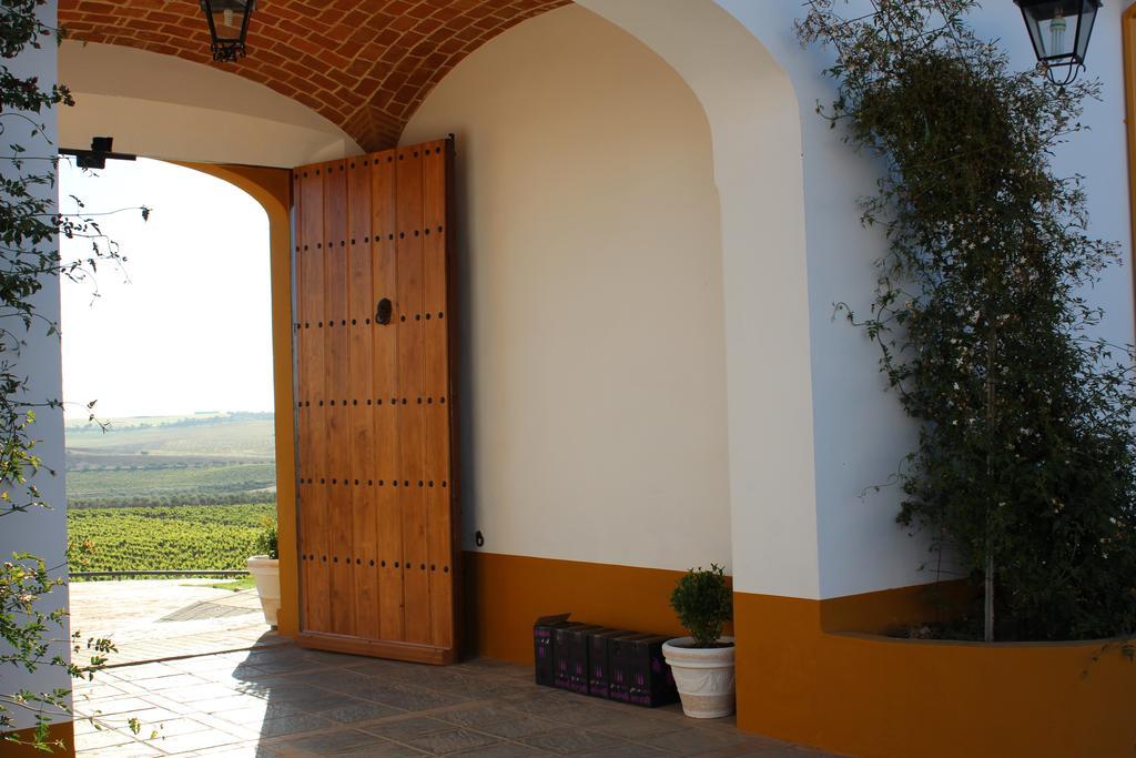Hotel Bodega El Moral Ribera del Fresno Екстер'єр фото