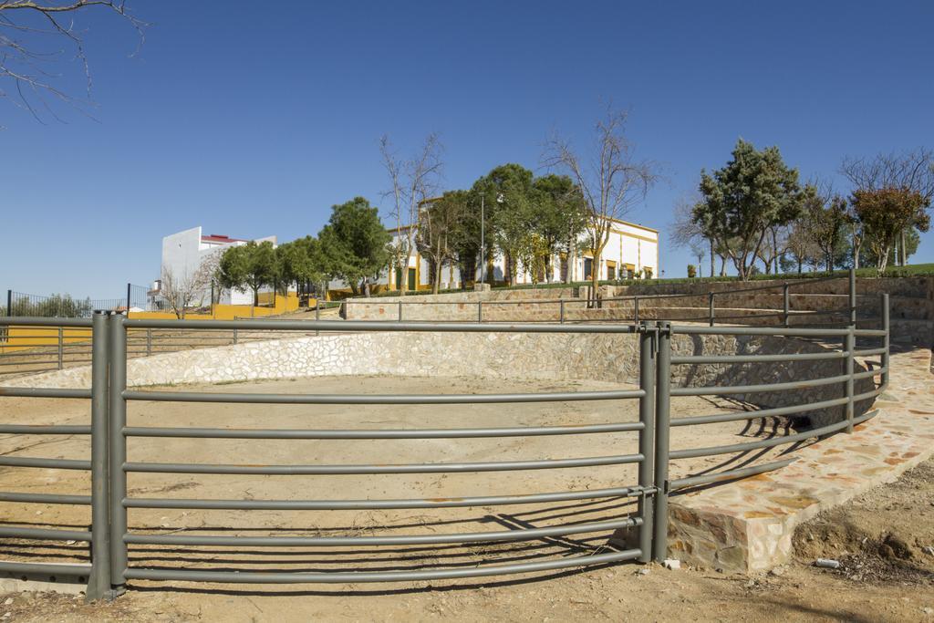 Hotel Bodega El Moral Ribera del Fresno Екстер'єр фото