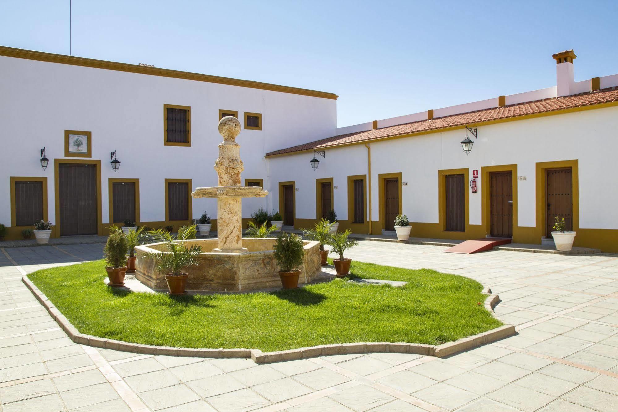 Hotel Bodega El Moral Ribera del Fresno Екстер'єр фото