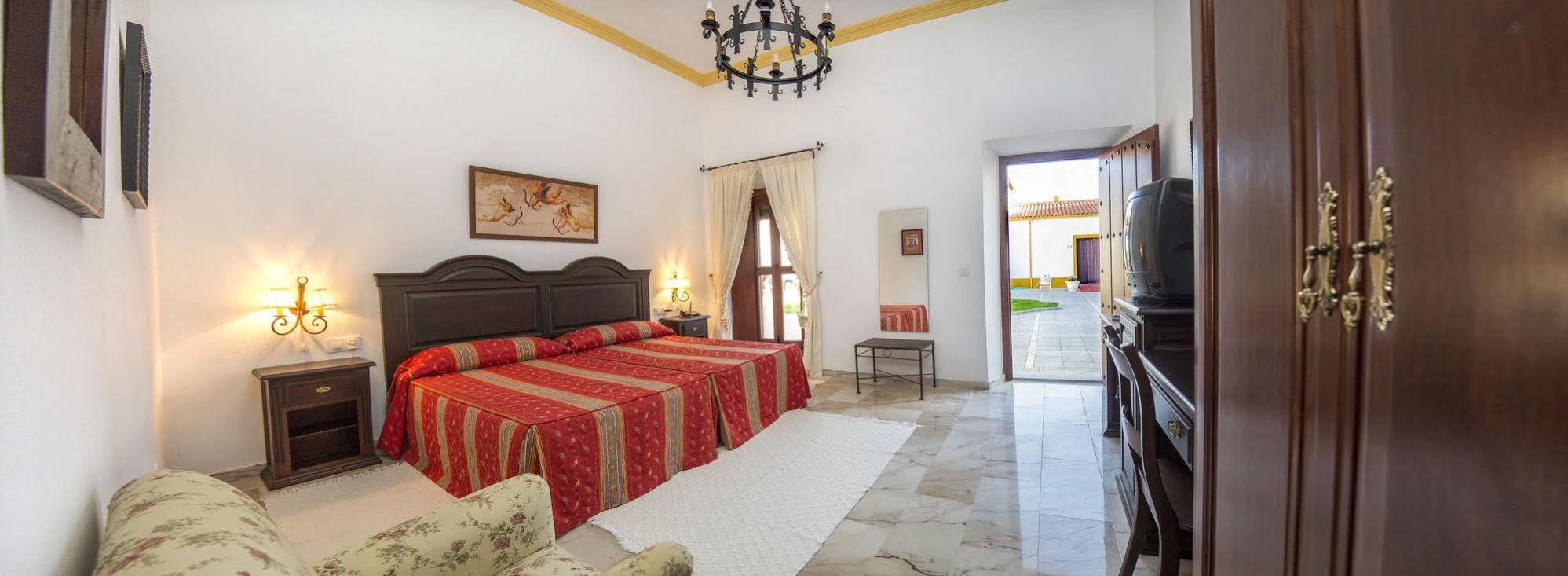 Hotel Bodega El Moral Ribera del Fresno Екстер'єр фото